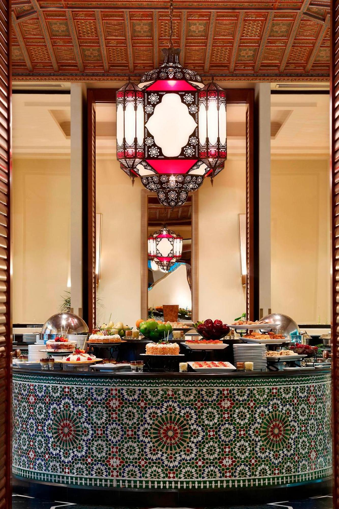 艾美度假酒店 阿可贺巴 外观 照片 A buffet at a hotel