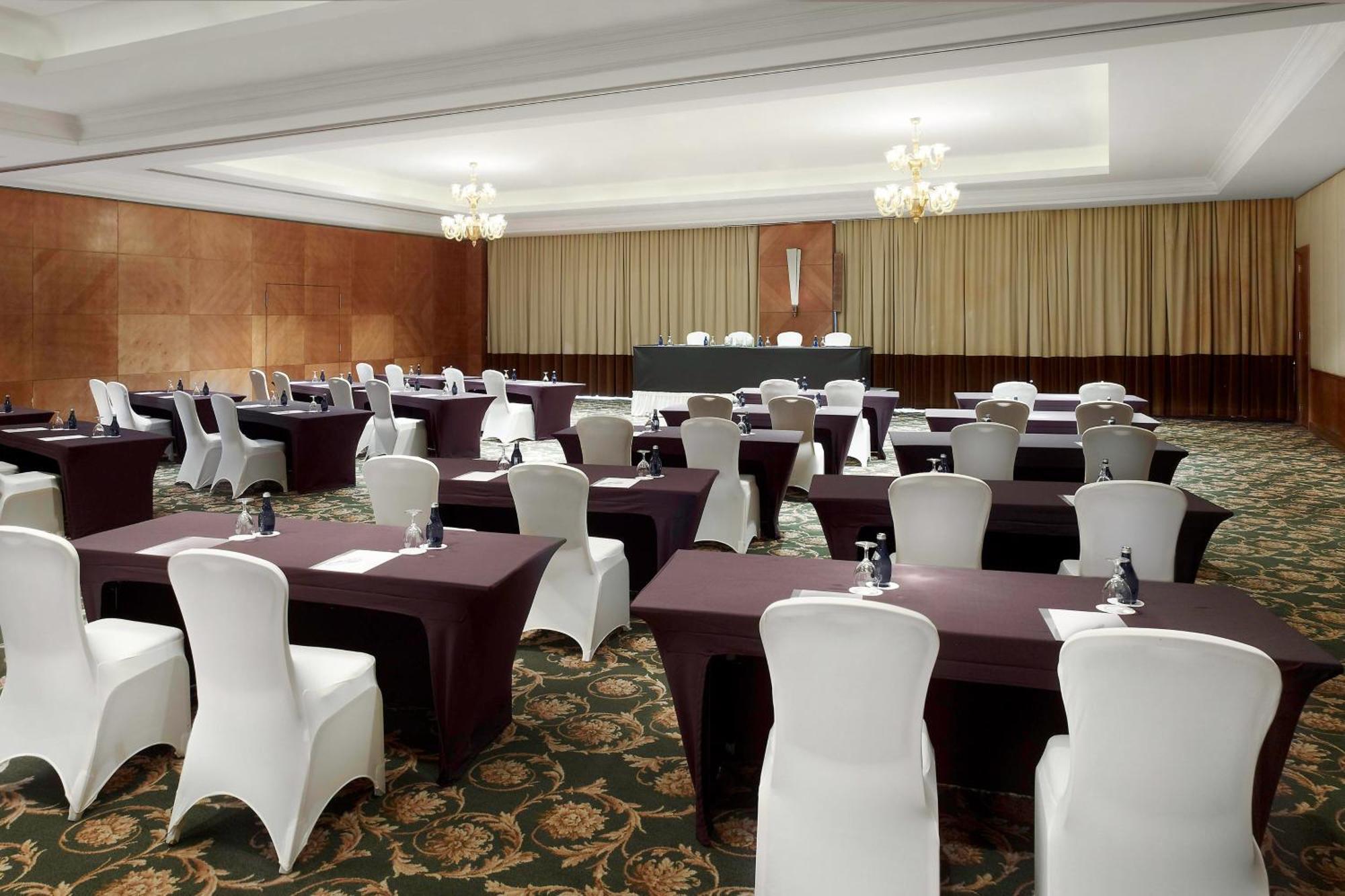 艾美度假酒店 阿可贺巴 外观 照片 Meeting room